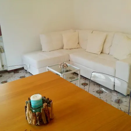 Villa Maria'S Apartment Apartment *